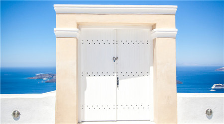 圣托里尼的藍(lán)白門
