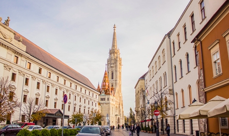 投資歐洲移民哪個(gè)國(guó)家好？希臘、馬耳他還是西班牙？